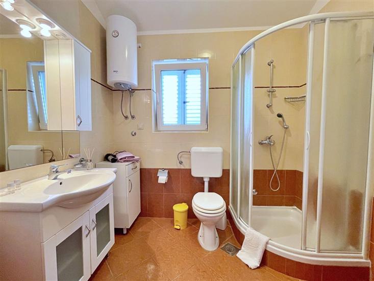 Apartment A4, for 3 persons