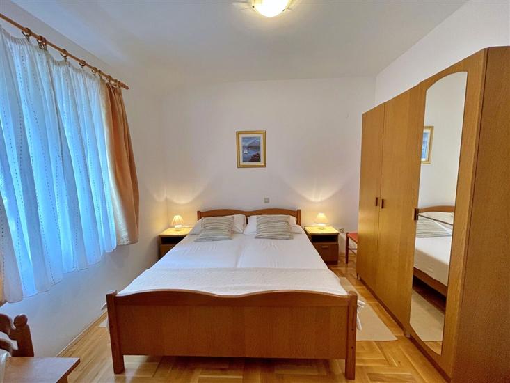 Apartment A4, for 3 persons