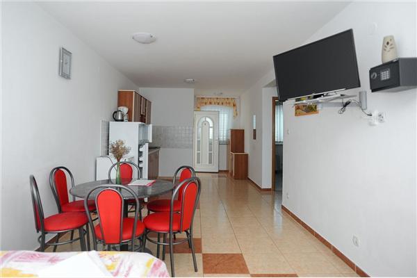 Apartment A5, for 6 persons