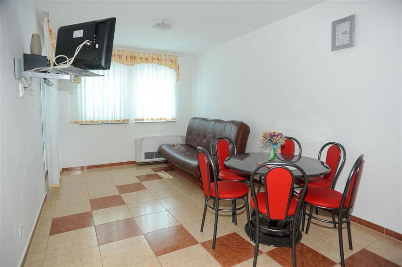 Apartment A5, for 6 persons