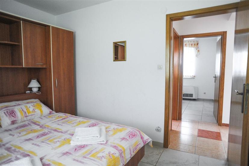 Apartment A5, for 6 persons