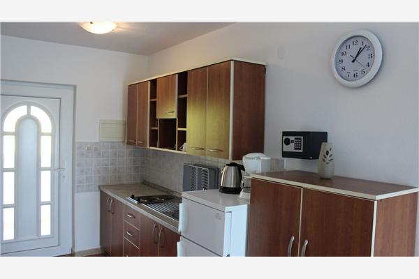 Apartment A6, for 4 persons