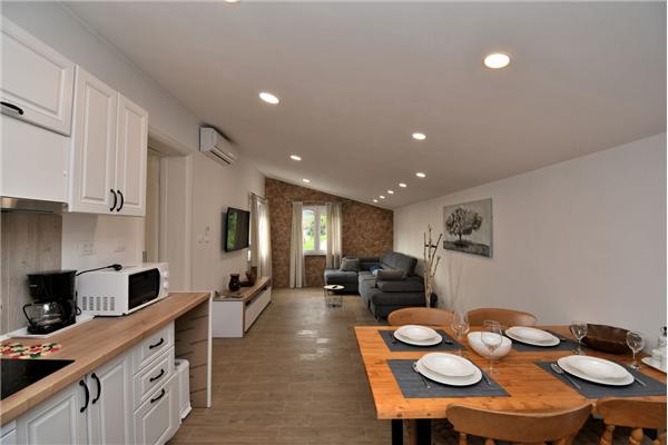 Apartment A2, for 3 persons