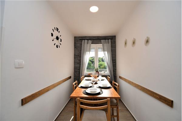 Apartment A1, for 5 persons