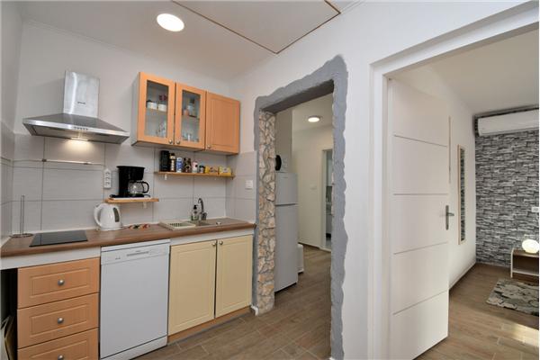 Apartment A1, for 5 persons