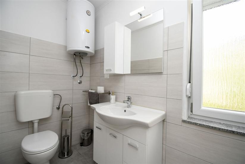 Apartment A1, for 5 persons