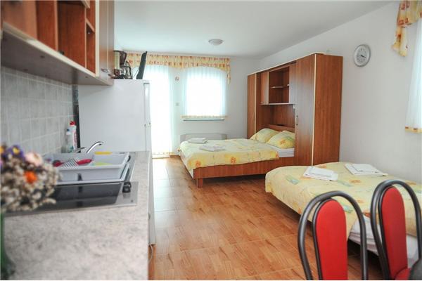 Apartment A8, for 4 persons