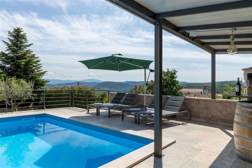 Villa Casa Katharina s bazenom i panoramskim pogledom