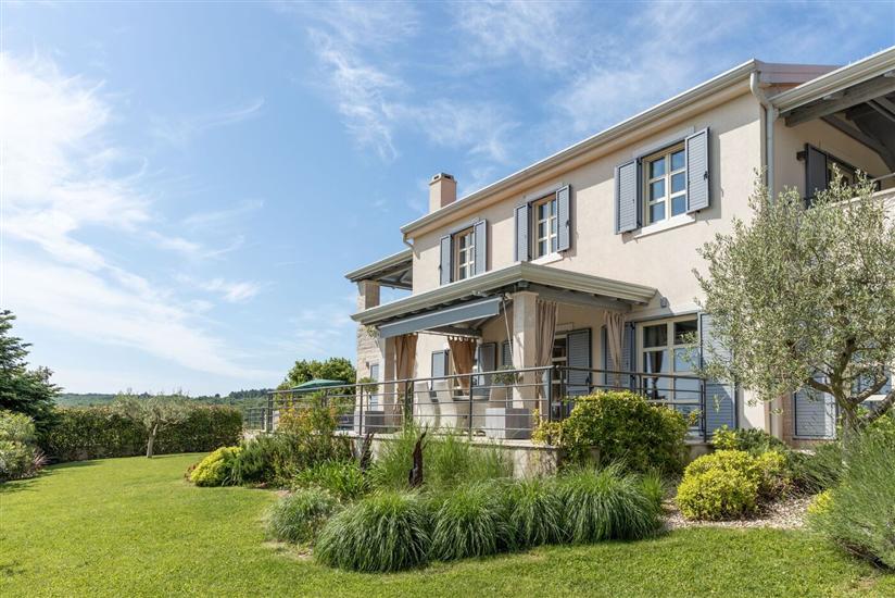 Villa Casa Katharina s bazenom i panoramskim pogledom