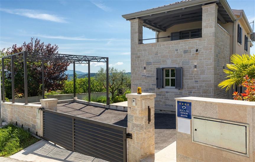 Villa Casa Katharina s bazenom i panoramskim pogledom