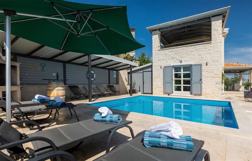 House K1, for 8 persons