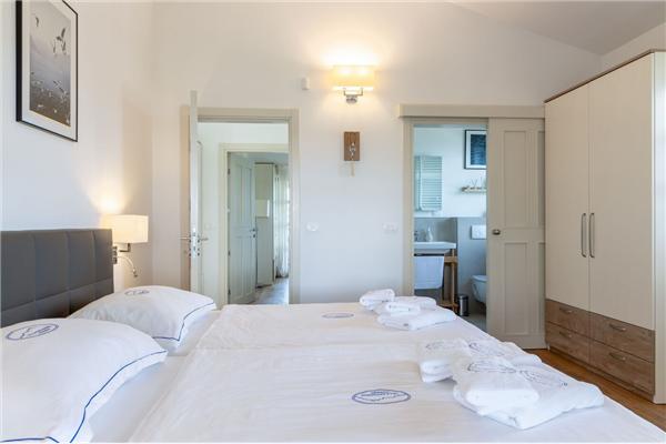 House K1, for 8 persons