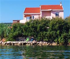 Apartment - Nevidane - island Pasman