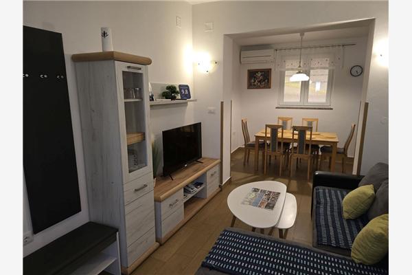 Apartment A1, for 5 persons