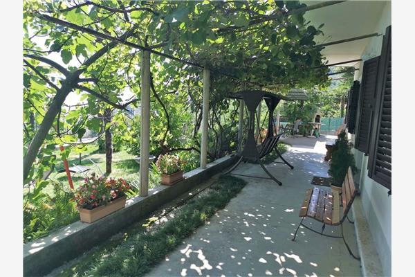 Apartment A1, for 5 persons