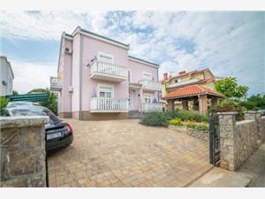 Apartment Kvarners islands,BookVladimirFrom 128 €