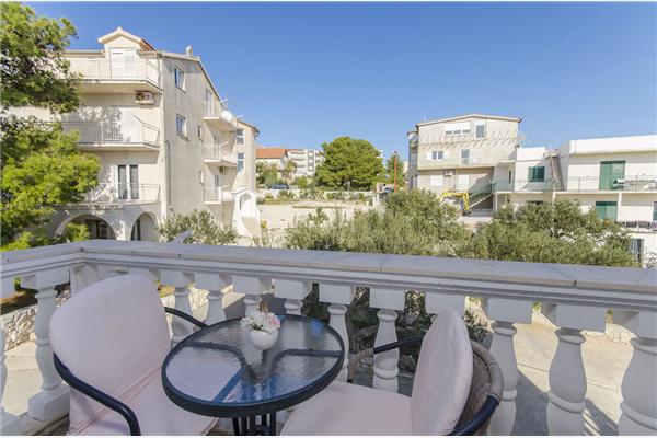 Room S4, for 2 persons