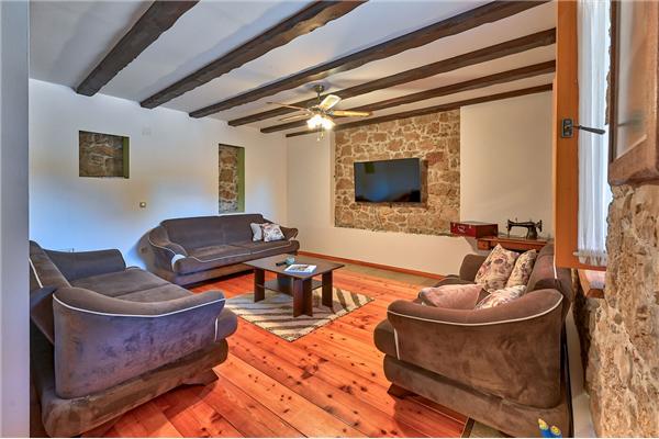 House K1, for 10 persons