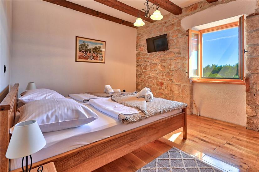 House K1, for 10 persons