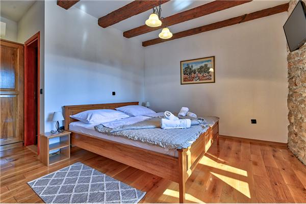 House K1, for 10 persons