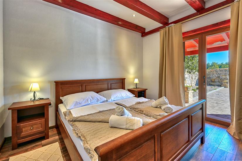 House K1, for 10 persons