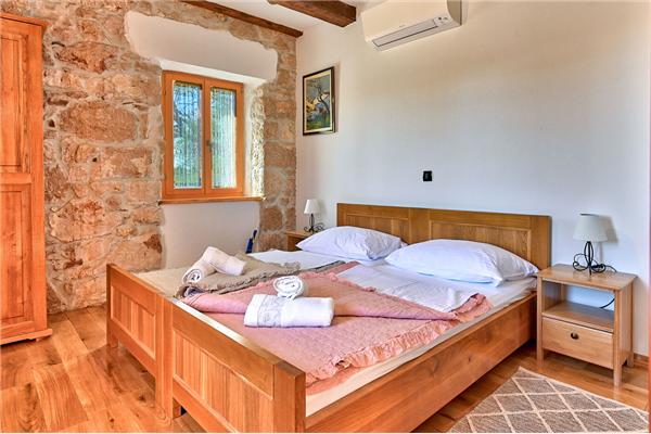 House K1, for 10 persons