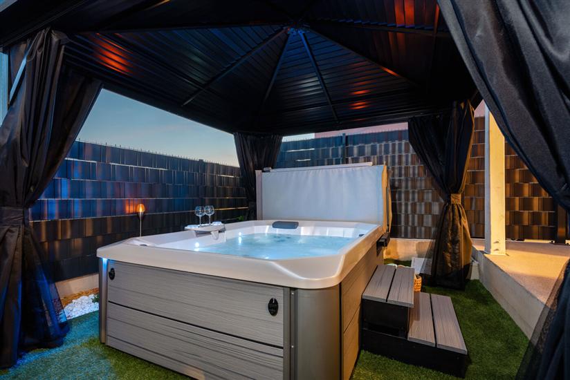 House Cute house with jacuzzi