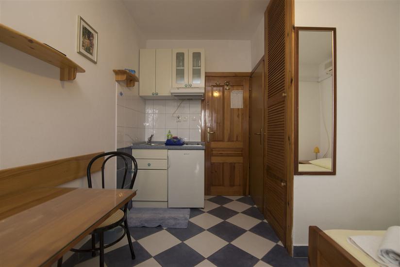 Apartment A9, for 2 persons