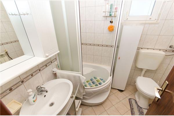 Apartment A1, for 6 persons