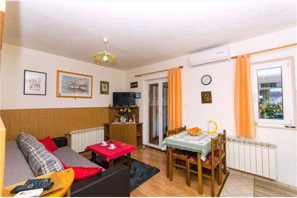 Apartment A1, for 6 persons