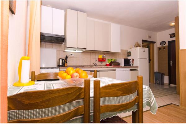 Apartment A1, for 6 persons