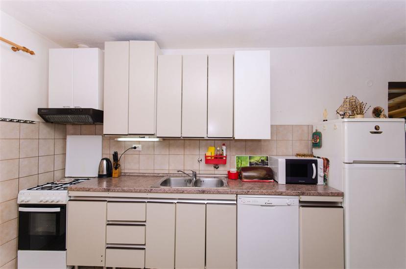 Apartment A1, for 6 persons