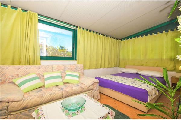 Apartment A1, for 6 persons