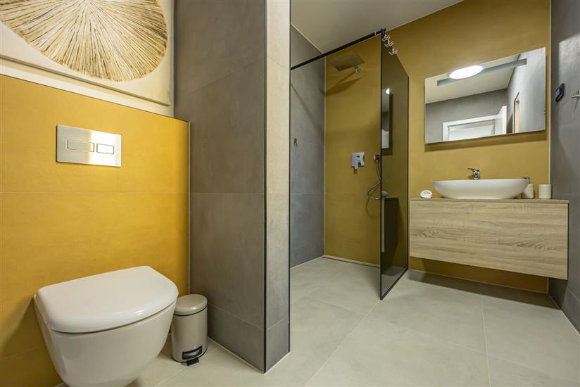 House K1, for 8 persons