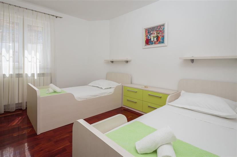 House K1, for 8 persons