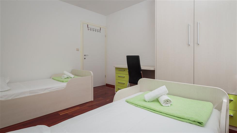 House K1, for 8 persons