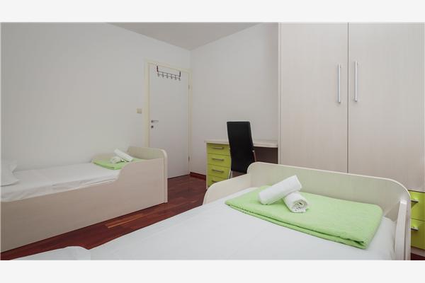 House K1, for 8 persons