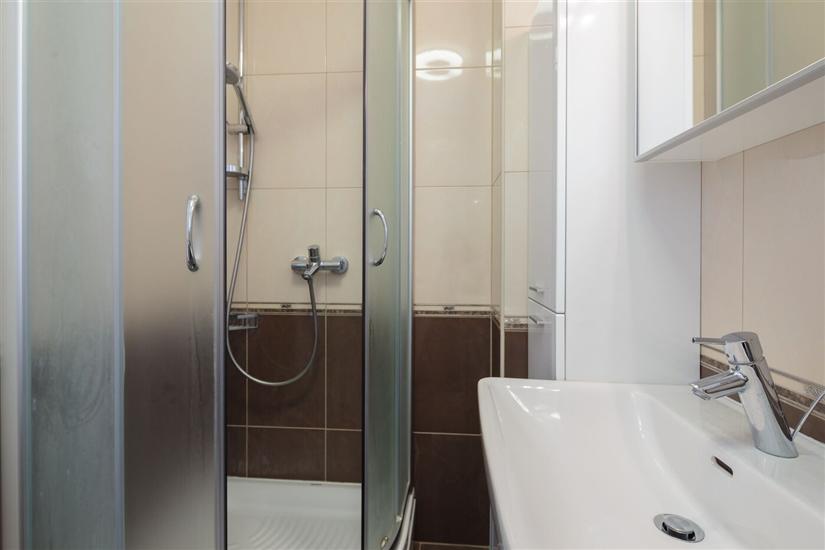 House K1, for 8 persons