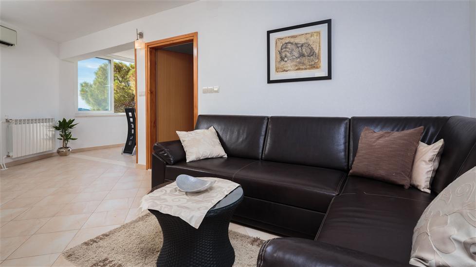 House K1, for 8 persons