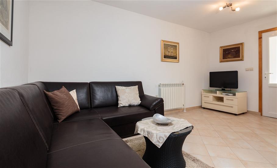 House K1, for 8 persons