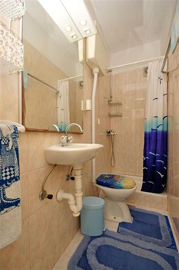 Apartment A1, for 5 persons