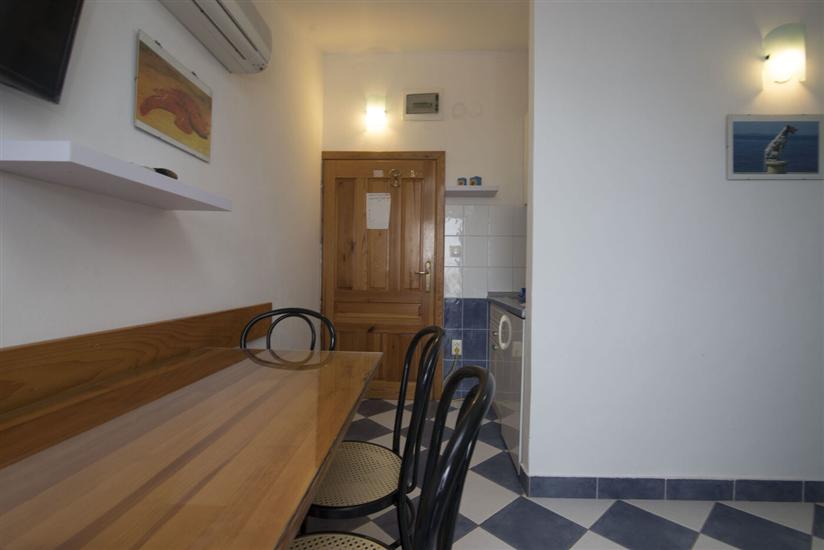 Apartment A6, for 4 persons