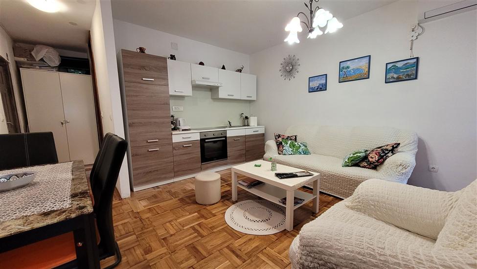 Apartment A1, for 3 persons