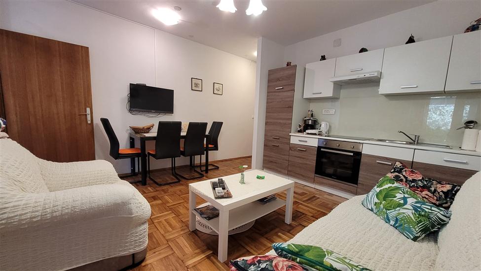 Apartment A1, for 3 persons