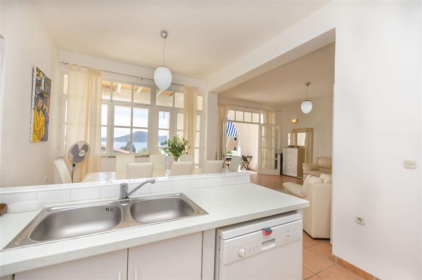 Apartment A3, for 6 persons