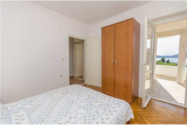 Apartment A3, for 6 persons