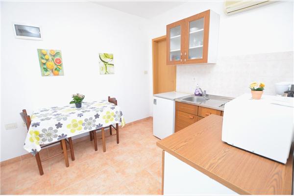 Apartment A1, for 3 persons