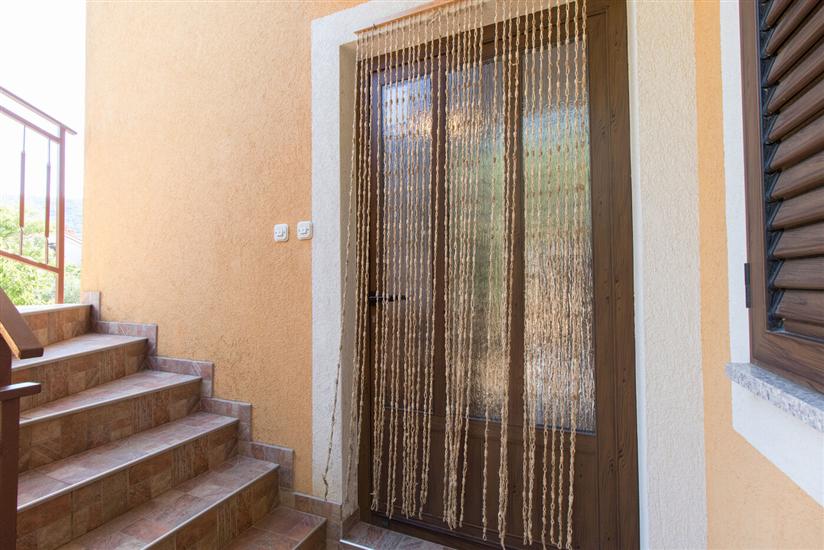 Apartment A2, for 5 persons