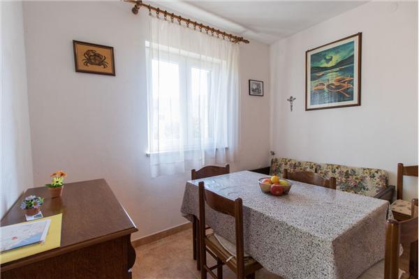 Apartment A2, for 5 persons