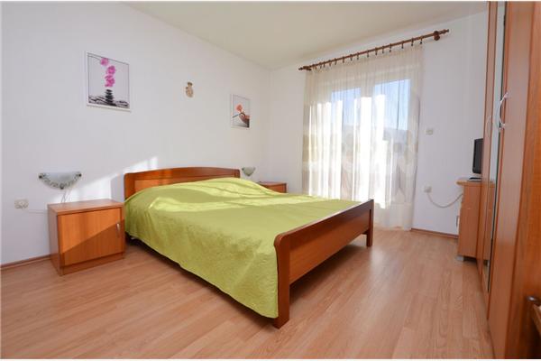 Apartment A2, for 5 persons